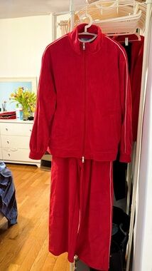 Red velvet tracksuit set,